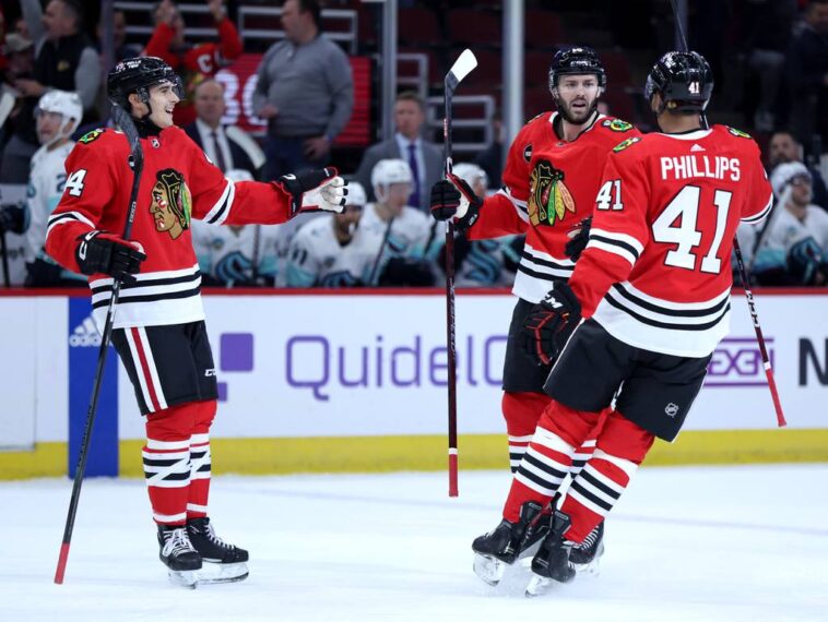 5 takeaways from the Chicago Blackhawks’ 4-3 win, including Nick Foligno’s greater role and Anthony Beauvillier’s new spot