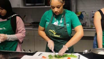 Cooking demos teach students to make budget friendly recipes