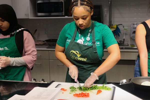 Cooking demos teach students to make budget friendly recipes