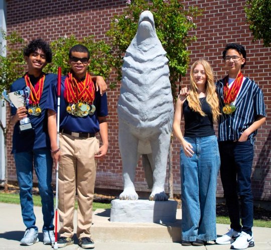 Sierra scholar team earns 4 trophies, 31 medals in World Cup