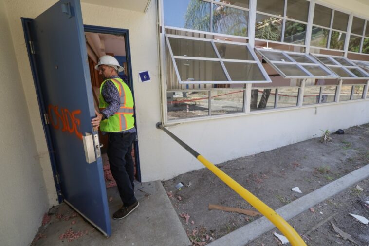 Endorsement: No on Proposition 2. Yet another flawed, very expensive school bond.