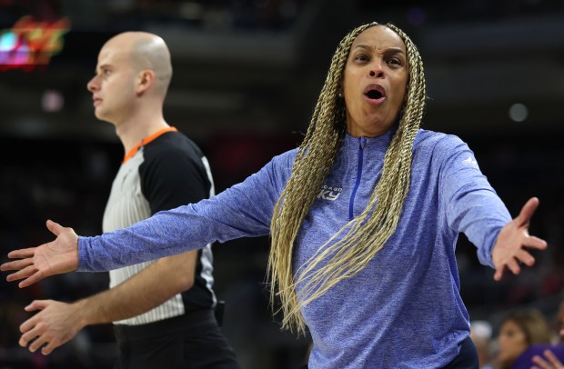 The Shot, 25 years later: Chicago Sky coach Teresa Weatherspoon reflects on the joy and pain surrounding her career-defining play