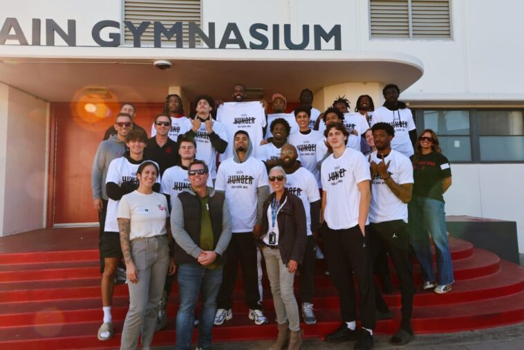 SDSU men’s basketball and MESA Foundation team up with Feeding San Diego to fight hunger