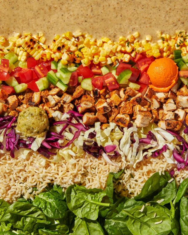 CAVA Brings Fresh Mediterranean Flavors to Rialto, While Raising Funds to Combat Hunger in the IE