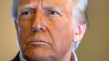 Donald Trump orders tariffs, visa restrictions on Colombia over rejection of deportation flights