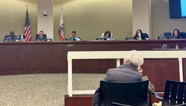 AC Transit board backs off censuring member for emails to staff