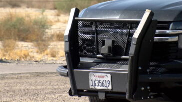 Una parada de tráfico provoca breves cierres escolares en Indio