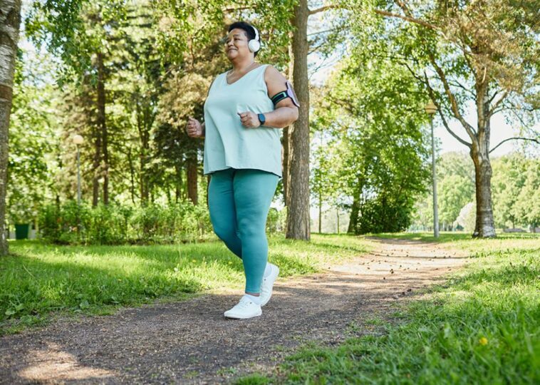 Is it harder for women to lose weight?