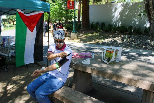 Students partake in hunger strike demanding divestment and policy changes