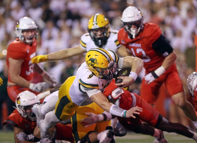 Bison overcome game Redbirds behind QB Payton – Fargo – InForum