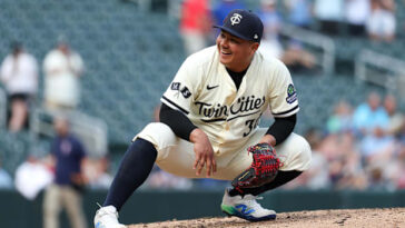 Ex-Red Sox Journeyman Cuts Ties With Twins After 14th MLB Season – Sports Illustrated