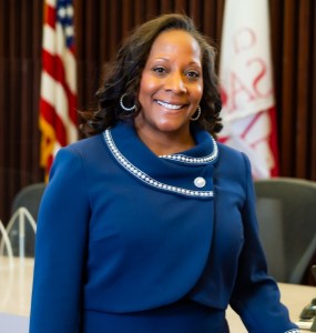 City Council welcomes City Manager Maraskeshia Smith at first official meeting