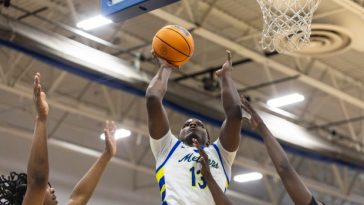 Basketball: Remi Edwards, De La Salle top Marian Catholic – Chicago Tribune