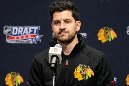 Chicago Blackhawks in talks with Western Conference team on massive trade for star forward