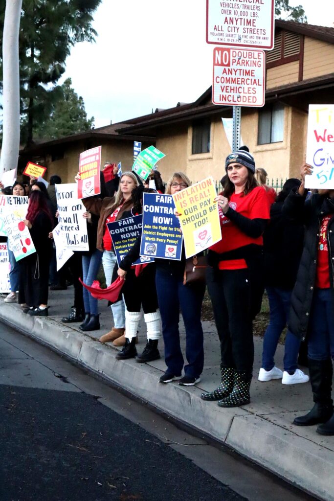 Rialto Teachers, Staff Demand Raises, Citing 4M Reserve; Urge Parents to Pack March 11 Meeting