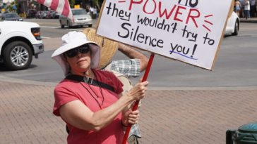 Redlands ‘No Kings’ Rally Draws 3,500 as Teacher, Nurse Voice Fears for Students and Patients