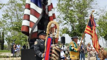 A new Native American statue honored by veterans