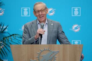 Chris Perkins: Losing Super Bowls isn’t the No. 1 problem for Dolphins owner Steve Ross