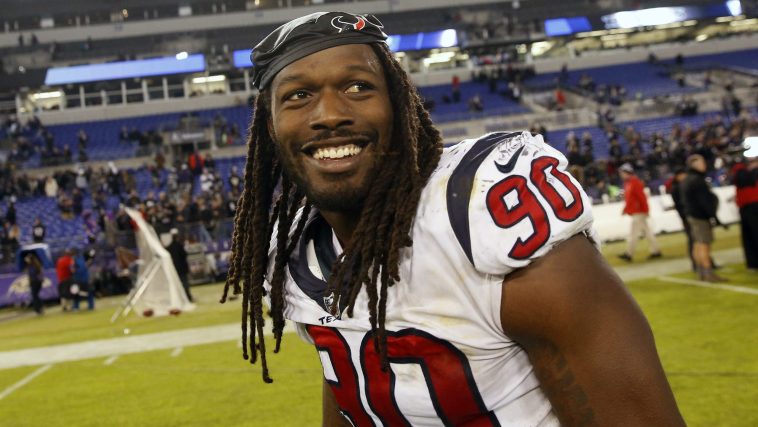 Jadeveon Clowney To Reunite With Texans, Reportedly Agreeing To Deal Jadeveon Clowney To Reunite With Texans, Reportedly Agreeing To Deal